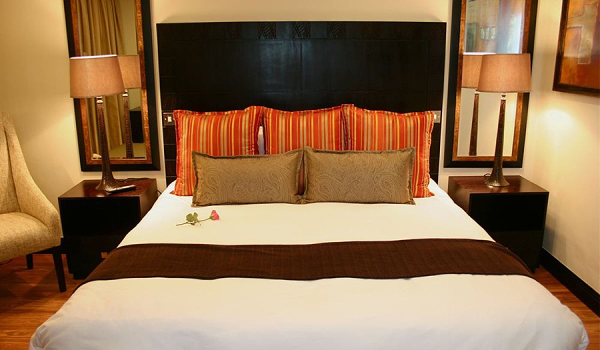 Mount Meru Hotel - 2
